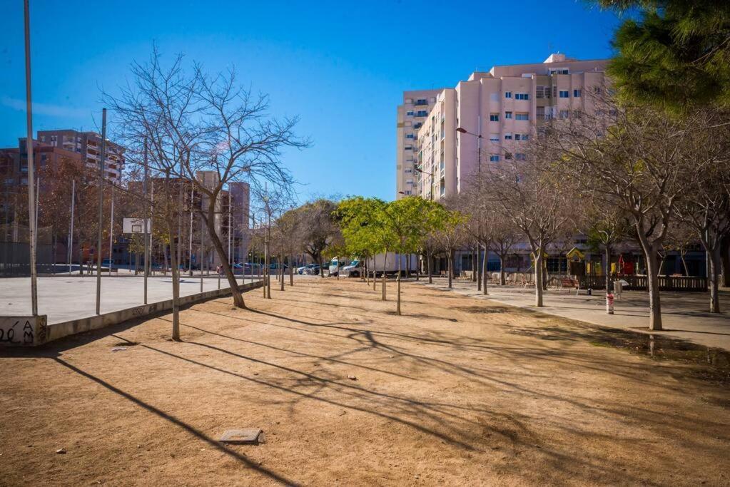Casa Maria Townhouse- Terrace-4 Bedrooms 略夫雷加特河畔奥斯皮塔莱特 外观 照片