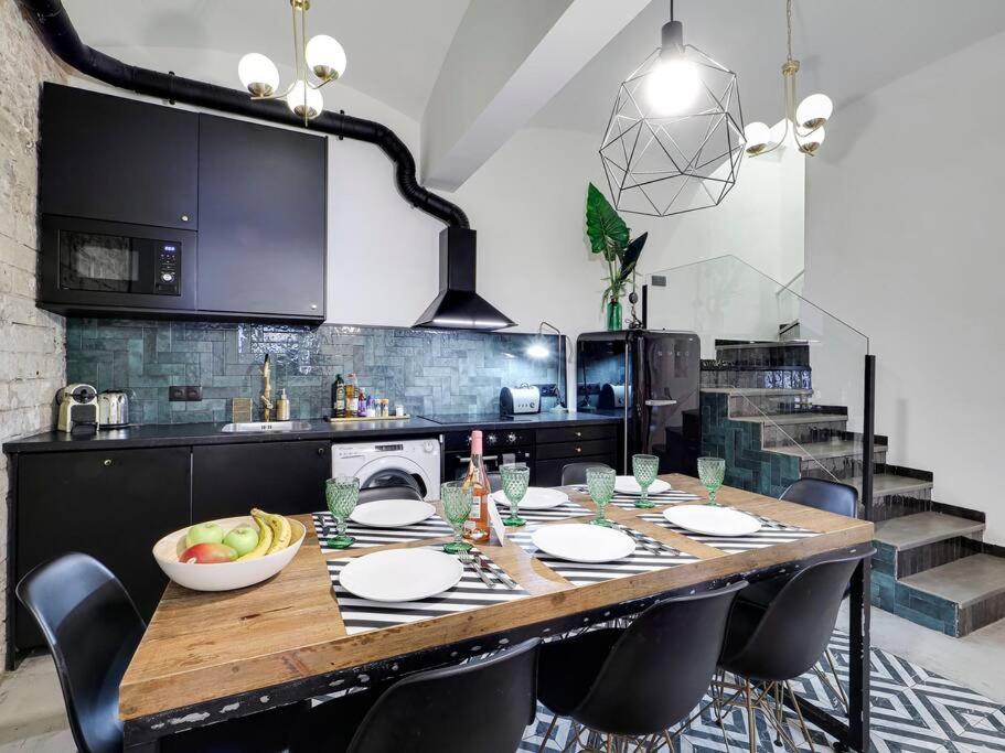Casa Maria Townhouse- Terrace-4 Bedrooms 略夫雷加特河畔奥斯皮塔莱特 外观 照片