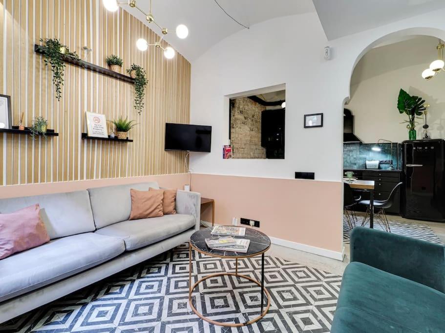 Casa Maria Townhouse- Terrace-4 Bedrooms 略夫雷加特河畔奥斯皮塔莱特 外观 照片